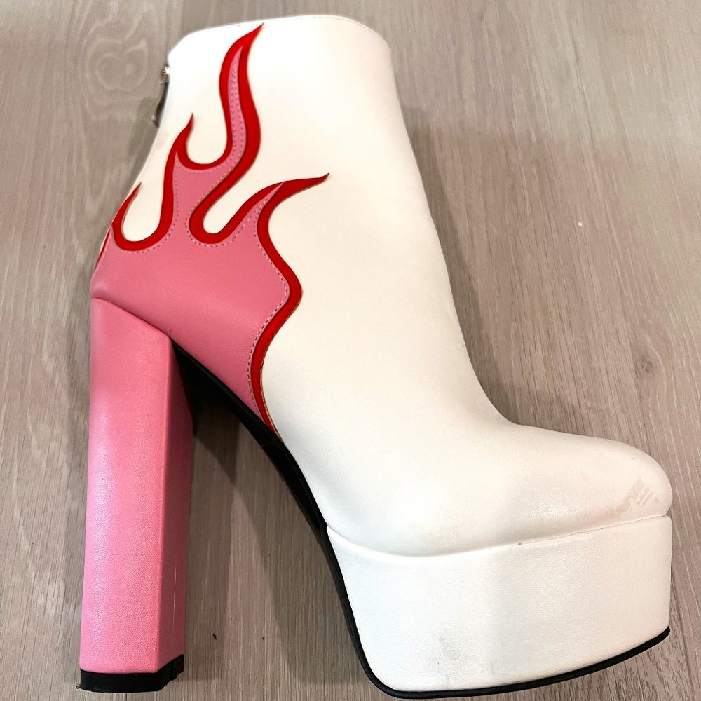 Dolls Kill y2k Flame Platform Boots Size 9